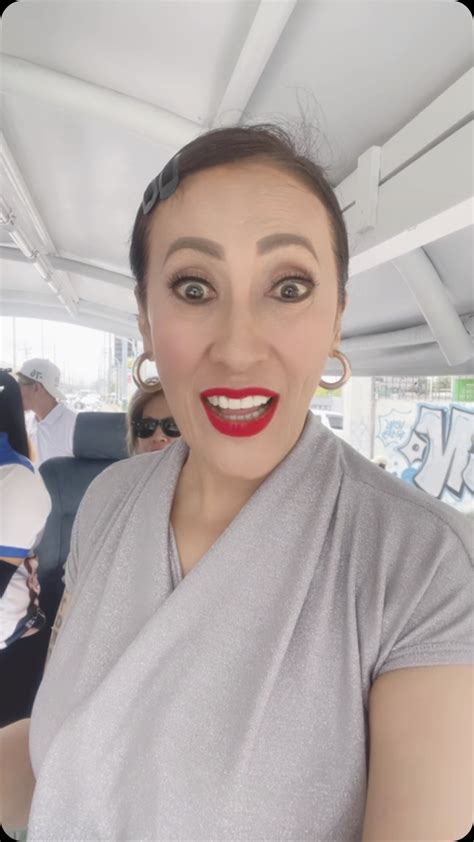 AIAI DELAS ALAS (@msaiaidelasalas) • Instagram photos and .